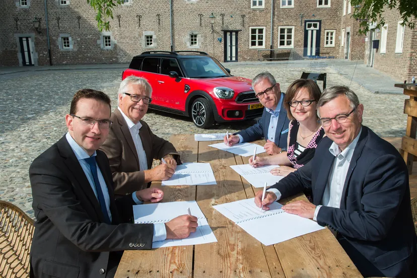 046 20170623 foto ondertekening convenant brede aanpak 2017 002