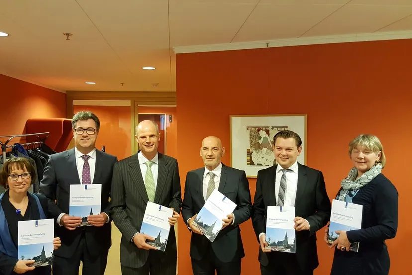 049 groepsfoto actieplan bevolkingskrimp