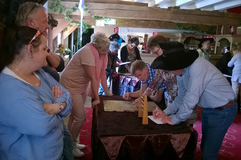 09 foto 2 pergamijn zet vrijwilligers in het zonnetje