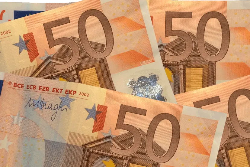 200 euro vier keer vijftig euro