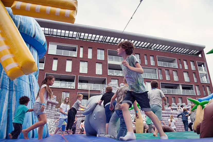 20180628 grootste springkussen ter wereld 1 lr