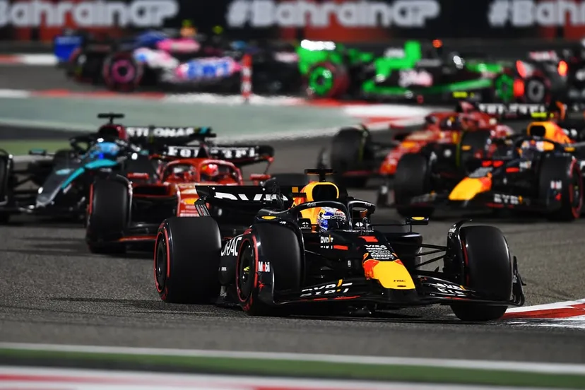 2024f1gp01 bochten na de start op sakhir