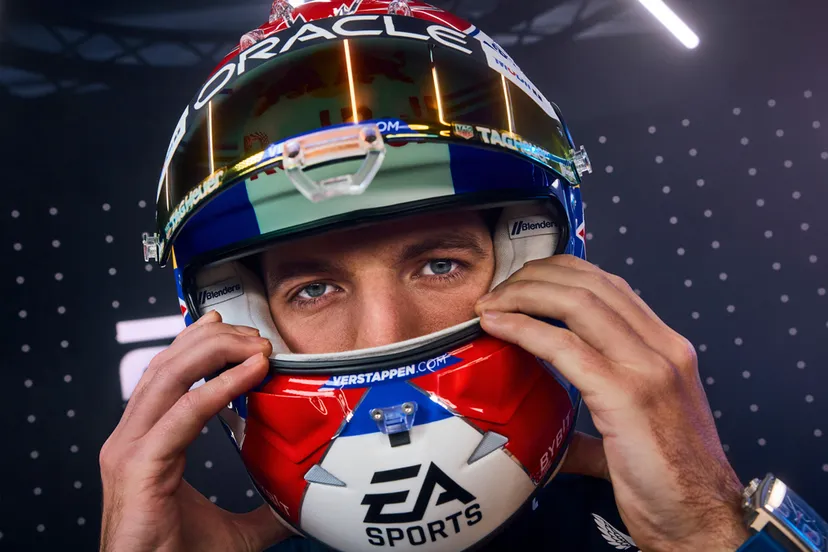 2024f1gp10 max verstappen met helm