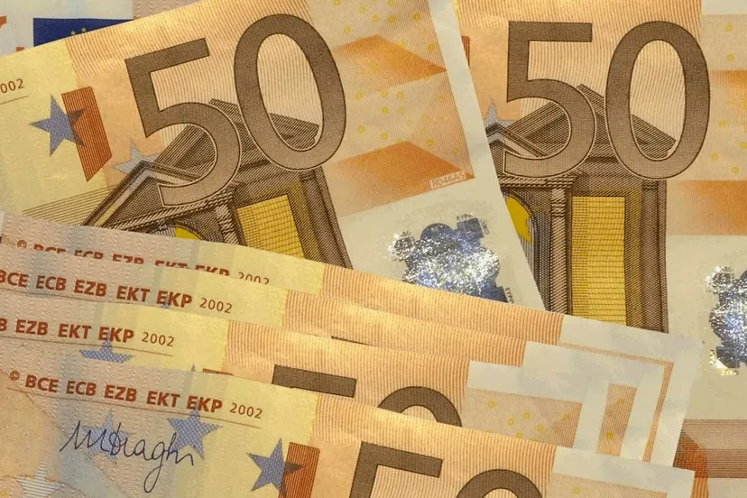 300 euro 6 x 50
