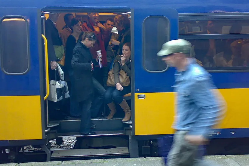 462544635 0bbff50a01 o volle trein thomas van de weerd cc by 20