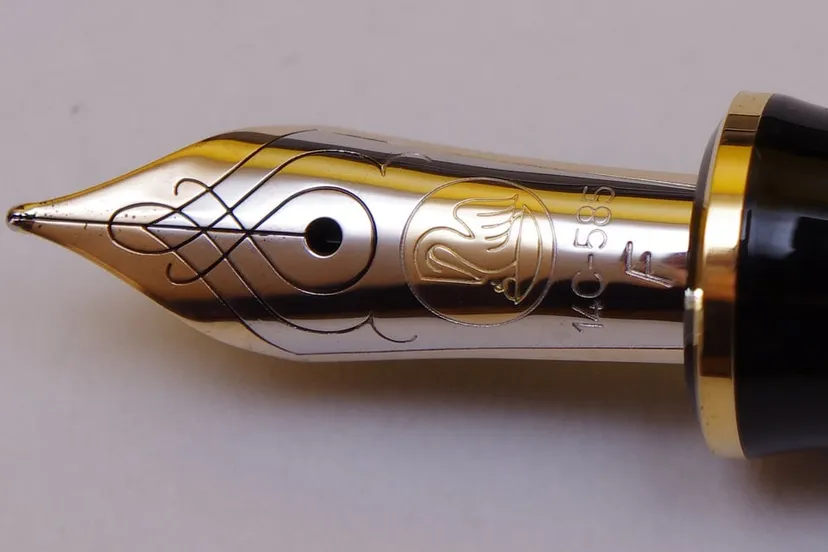 6328466991 a450aebaa5 b pelikaan vulpen brian wong cc by sa 20