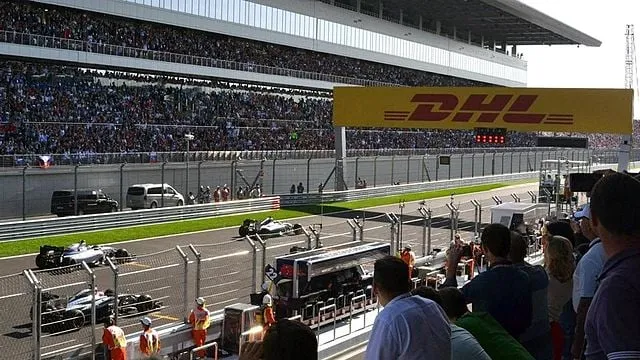 640px f1 grand prix russia 2014 start lane sotsji