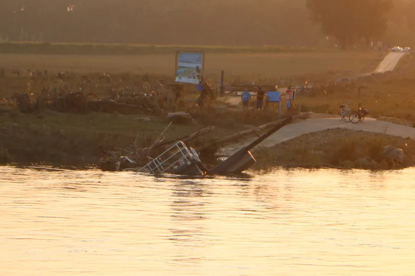 aanlegsteiger t veerke grevenbicht
