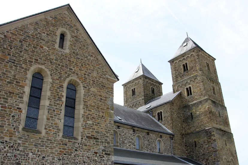 amelberga basliek susteren