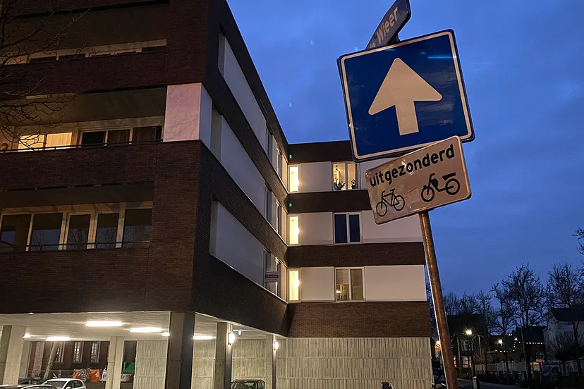 appartmenten en parkeergarage wieer