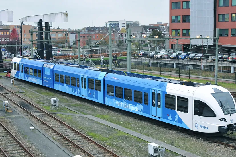 arriva trein treinen treinstel