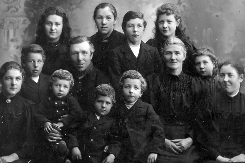 asen museum og historielag cc by 20 familiefoto uit vervlogen tijden