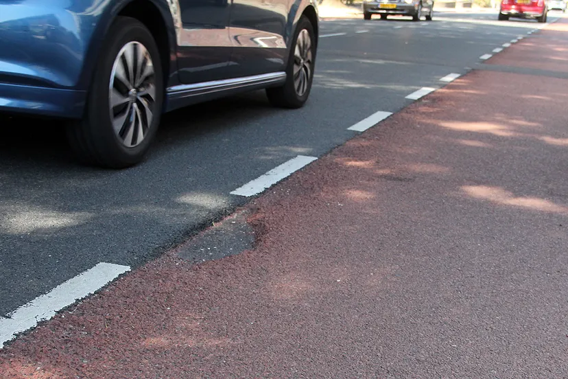 asfaltreparatie provinciale weg limbricht 2