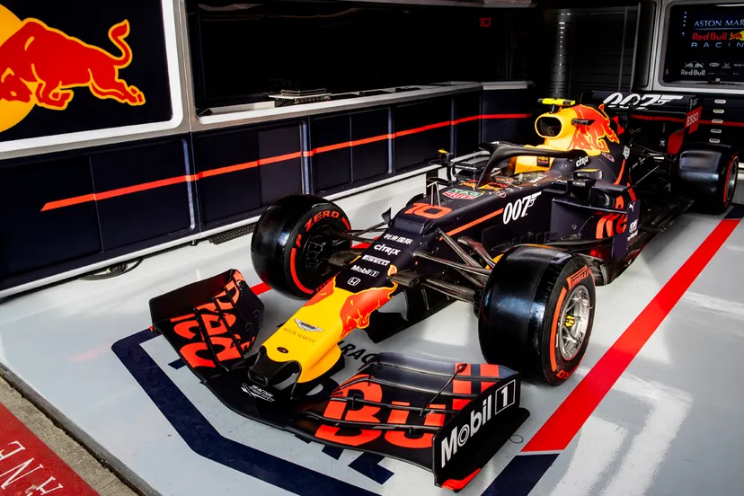 aston martin red bull racing 1007