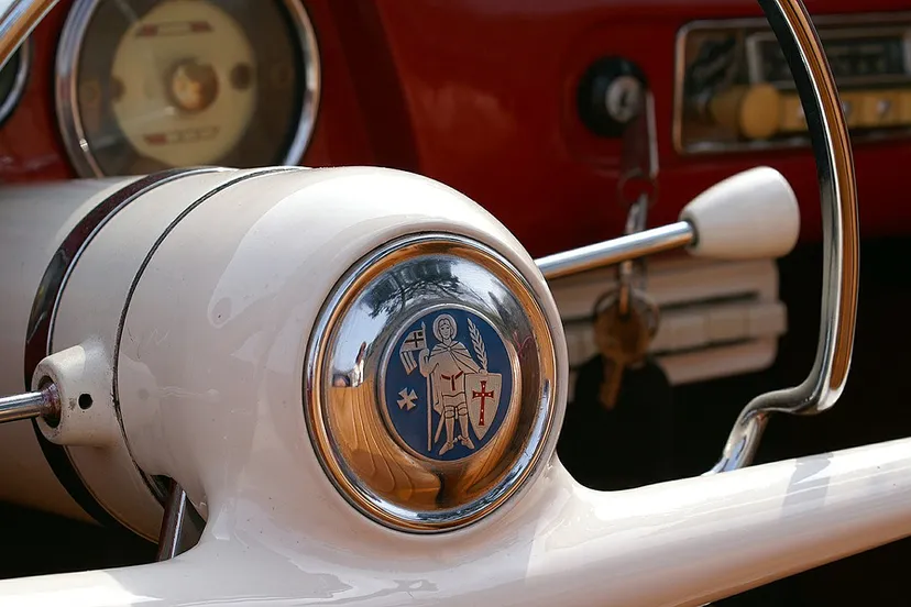 auto 547885 1280 stuurwiel classic car cc0 pixabay