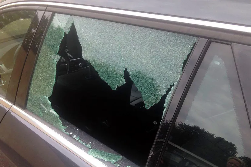 autokraak bij algemene begraafplaats 26 juli