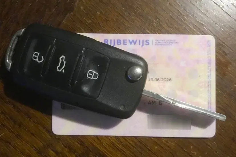 autosleutel en rijbewijs