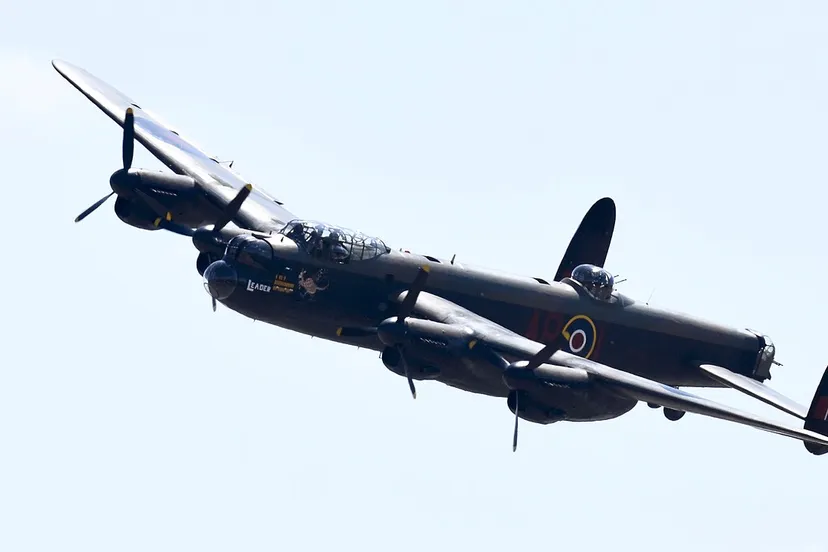 avro lancaster dave s from witney england cc by 20 https creativecommonsorglicensesby20