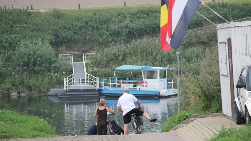 b8q01ofug9yel7vasultnksjq voetveerbeeg 16 9