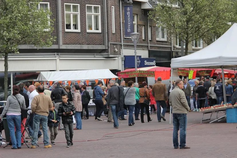 b95hn3ewv9upzintw19u8mmty geleen koninginnedag 2013