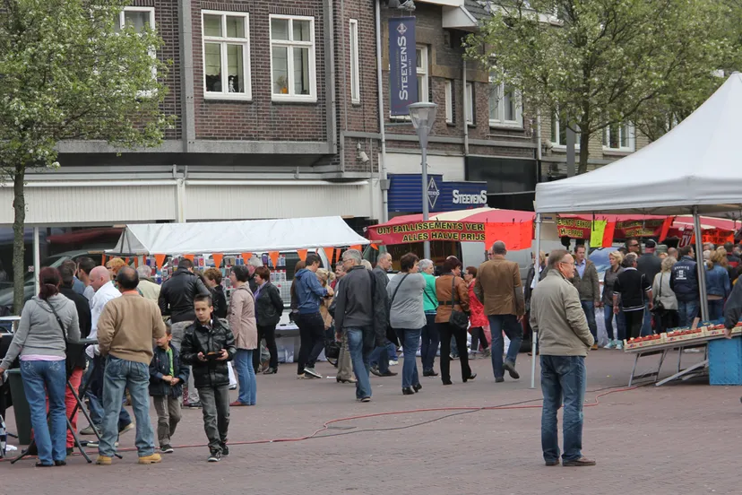 b95hn3ewv9upzintw19u8mmty geleen koninginnedag 2013
