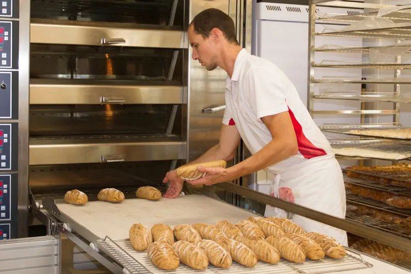 bakker bakkerij oven brood