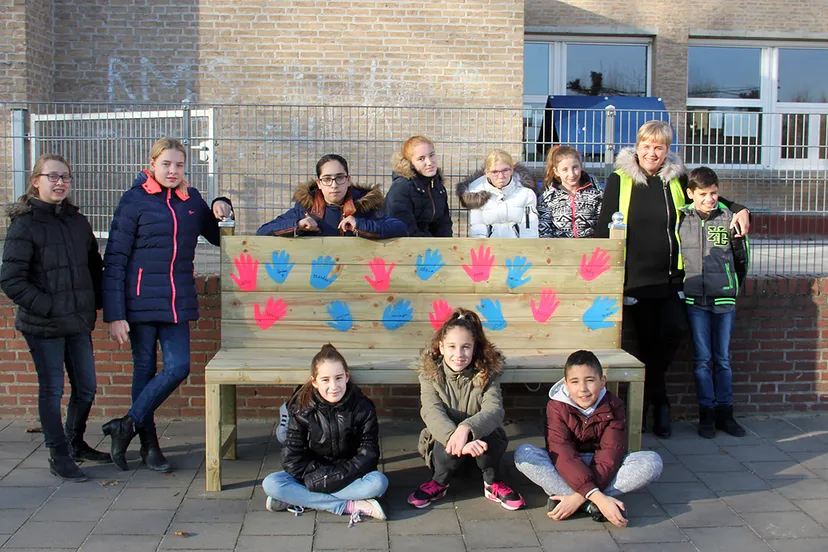 bankje voor de lieve juf marja is klaar