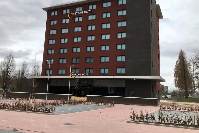 bastion hotel geleen parkeerterrein foto harry wauters 1