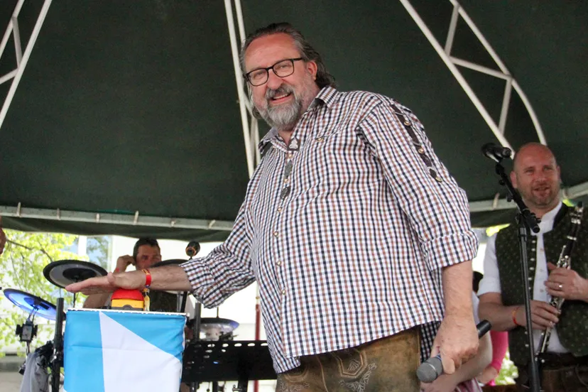 berry van rijswijk start kaartverkoop