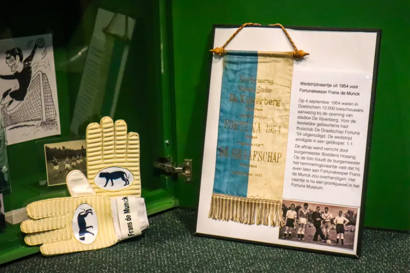 bijzonder wedstrijdvaantje fortuna 54