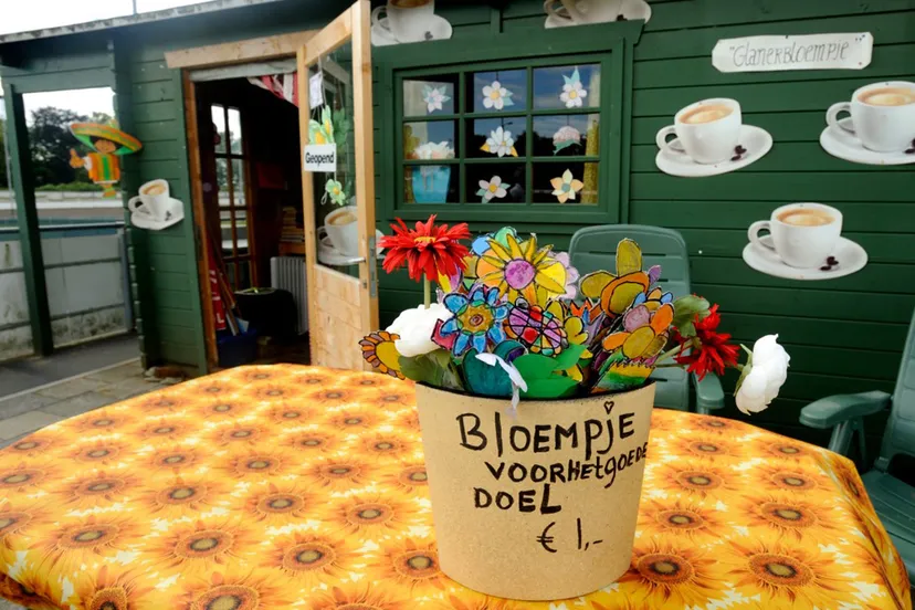 bloempje voot het goede doel glanerbloempje 2
