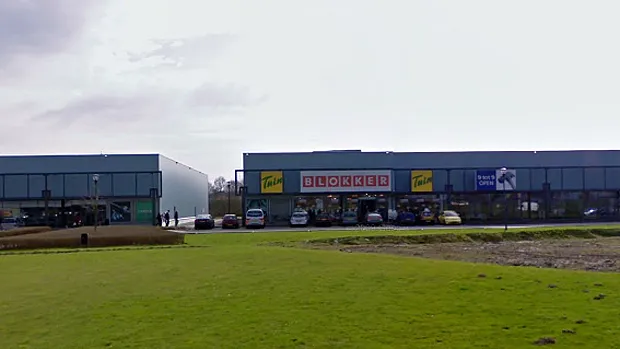 blokker op egelantier geleen