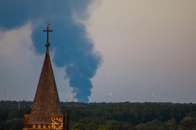 brand bij huckelhoven foto bjorn de hoog