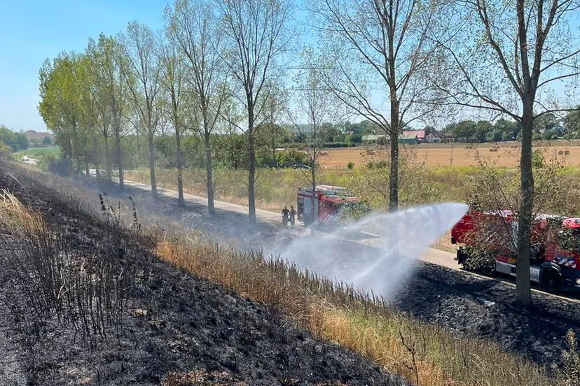 brand kanaaldijk tussen illikhoven en roosteren
