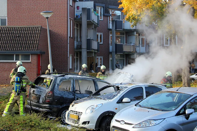 brand personenauto romeinenstraat
