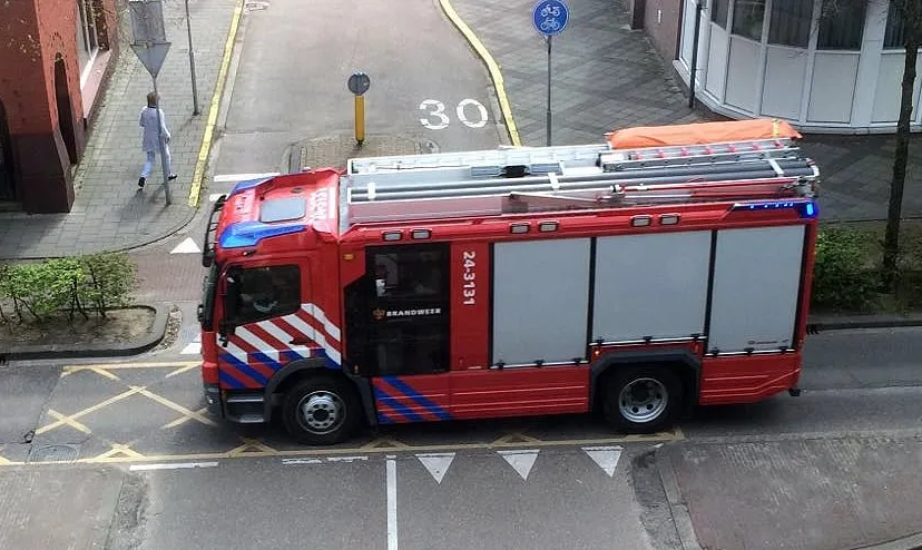 brandweer rukt uit naar kennedysingel op 18 april 2016 1612 uur