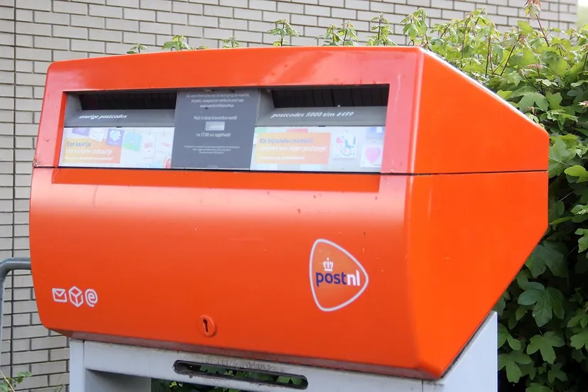 brievenbus postnl bij sluis born
