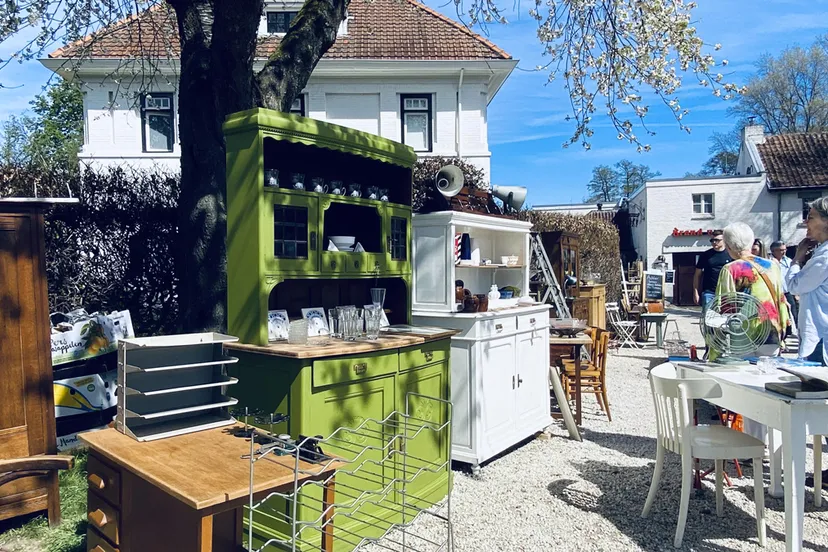 brocantemarkt bij de vief heringe