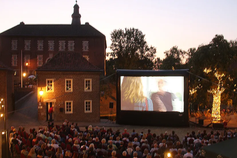 buitencinema kasteel limbricht