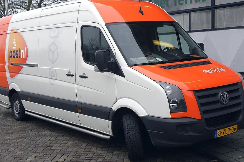 bus post nl joost j bakker cc by 20 via wikimedia commons