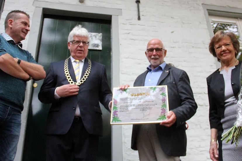 buskens speldje van verdienste