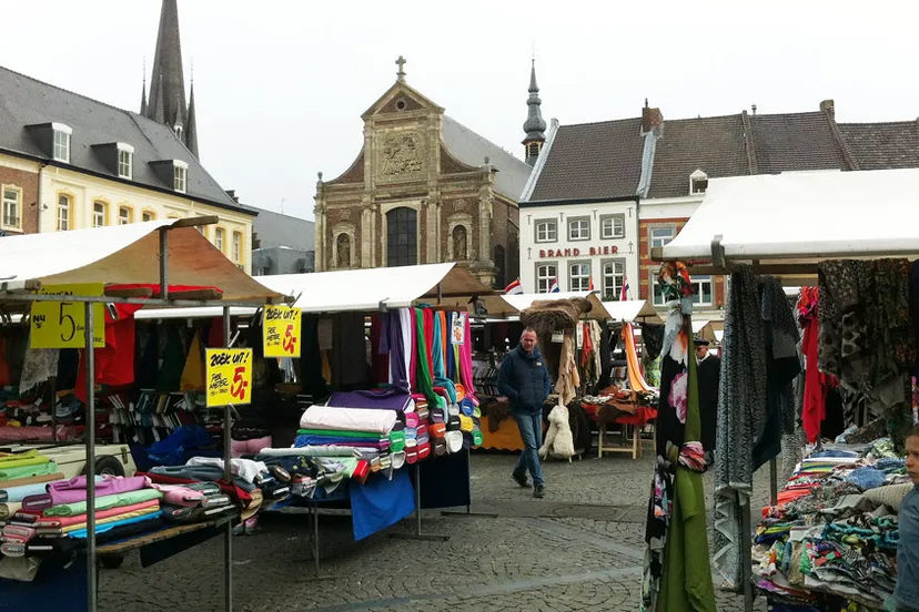 bxvhgag5a6j0k6yvpvrqy4cf4 stoffenmarkt in sittard