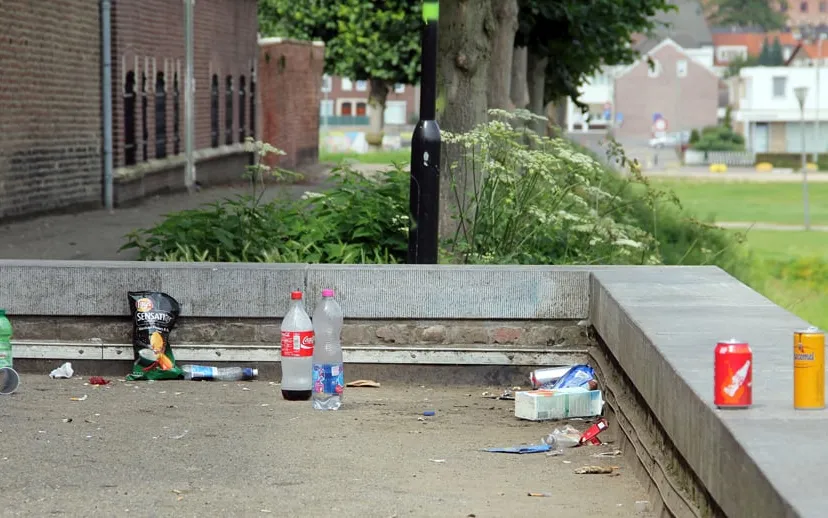 c1azjim7i9b0mlkfk8tmtowyn op ooze wal zwerfvuil