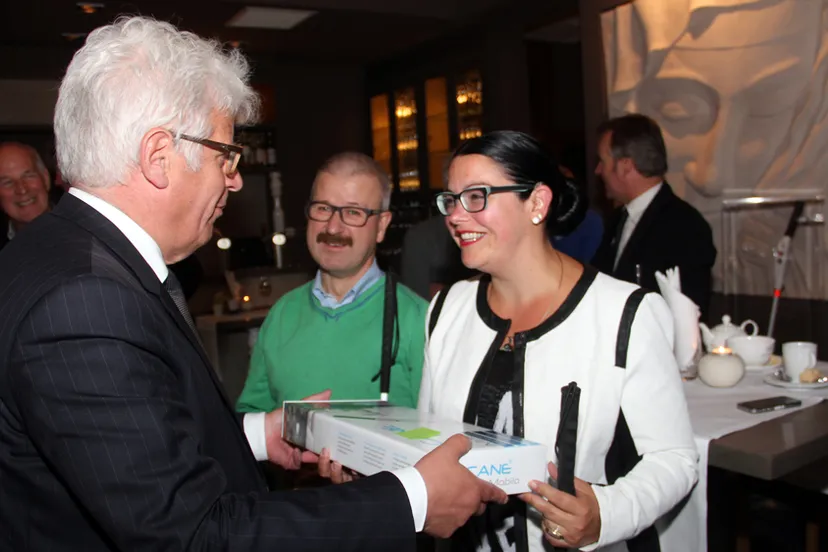 c8ml1mtdn1unbi3j4g09lnwcx mobilo i cane