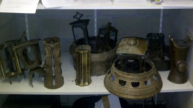 c9n3ypp4afkqpuowpo9h9u2g1 grafornamenten gevonden limbricht