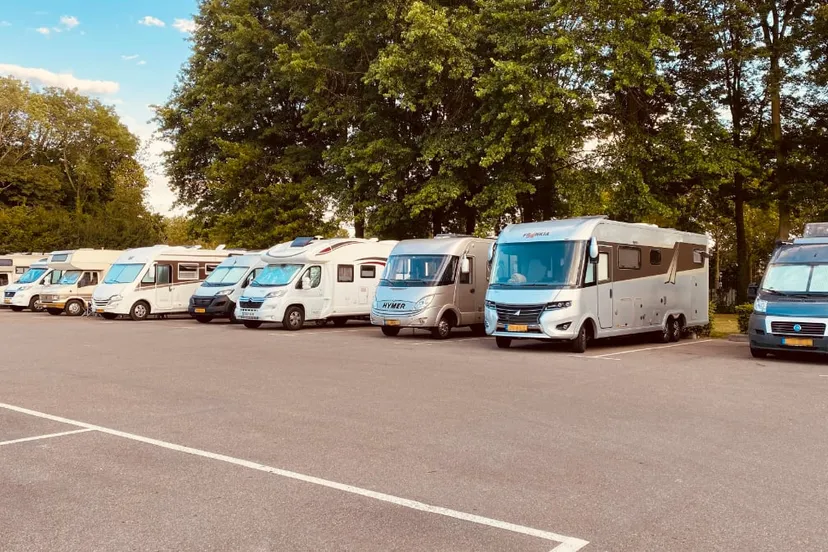 camperparkeerplekken sportcentrumlaan sittard nieuwe hateboer