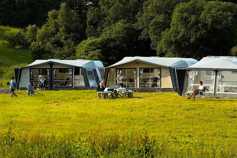 camping kamperen 0ceancity cc by sa 40 via wikimedia commons