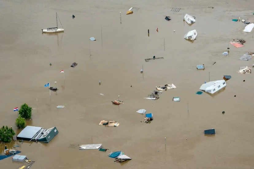 camping onder water juli 2021 limburg