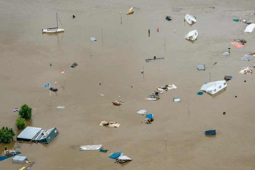 camping onder water juli 2021 limburg