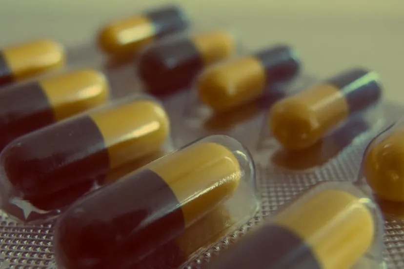 capsules pillen pijnstillers cc0 pxhere